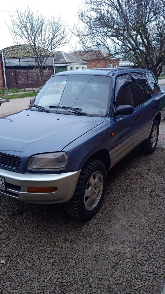 Toyota RAV4: фото владельца