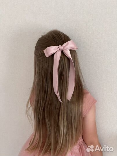 Бант из сатиновой ленты