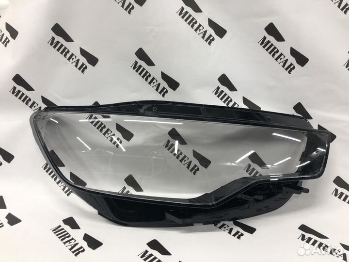 Правое стекло фары Audi A6 C7 2011-2014