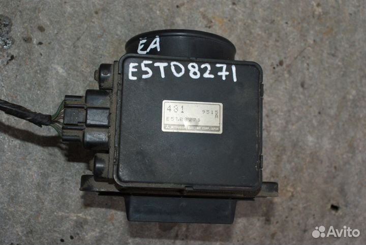 Датчик массового расхода воздуха Mitsubishi Galant