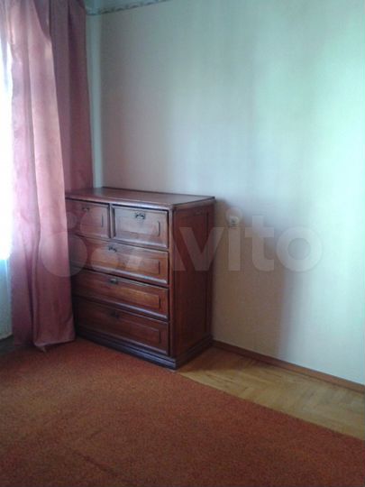 4-к. квартира, 60 м², 2/5 эт.