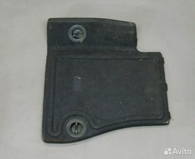 Обшивка багажника правая Opel Vectra B