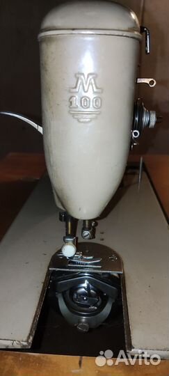 Швейная машина Подольск М100 ножная