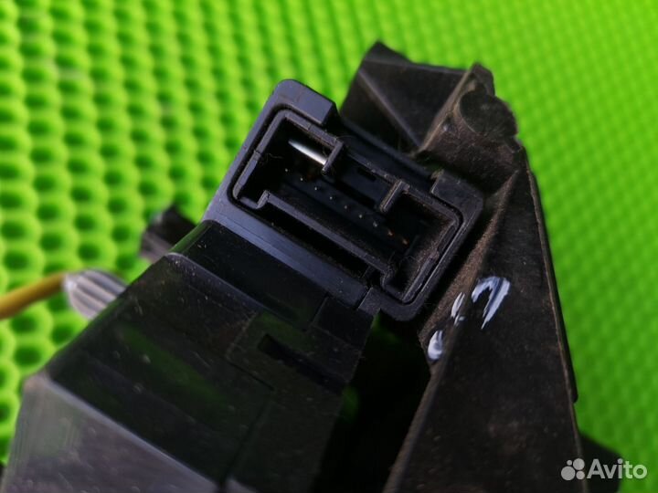 Шлейф srs подрулевой на Ford Focus 2