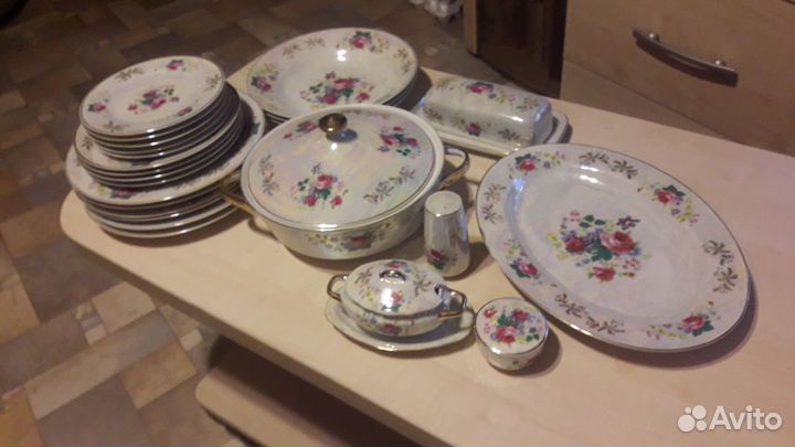 Сервиз столовый фирмы 