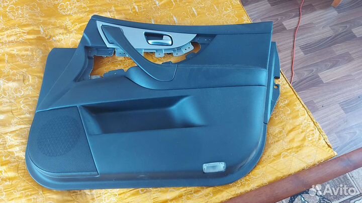 Обшивка двери фх37 QX70