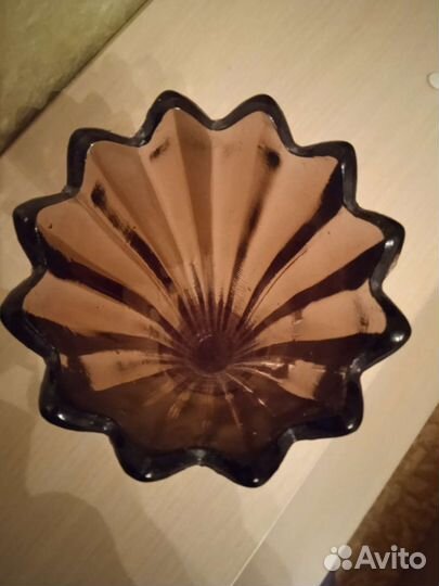 Старинная ваза марганцевое стекло