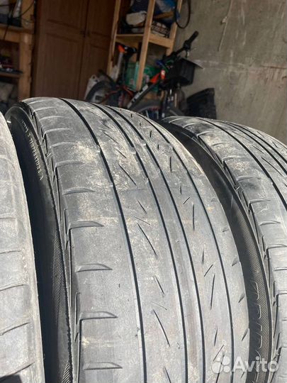 Bridgestone Blizzak MZ-02 215/50 R17