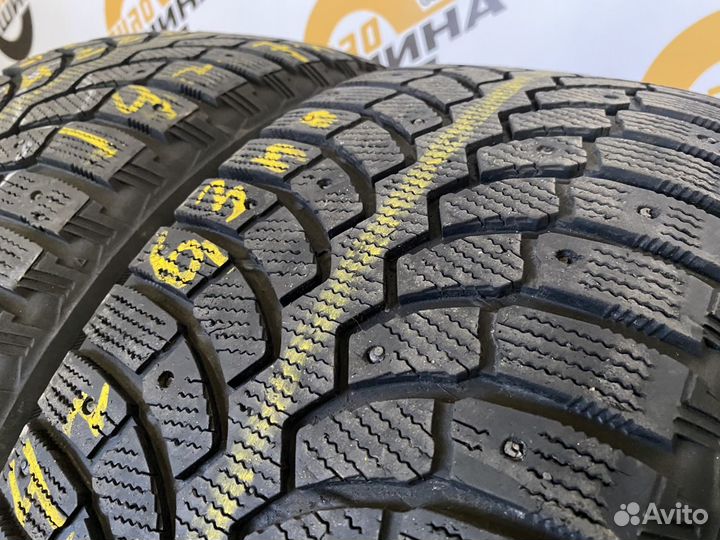 Bridgestone Blizzak Spike-01 235/55 R17