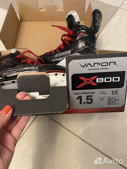 Хоккейные коньки bauer vapor x 800