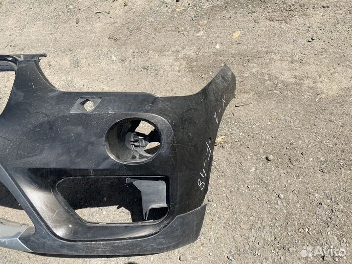 BMW X1 F48 бампер передний черный