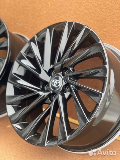 Диски r17 5x114.3 Lexus Toyota Черные вертушки