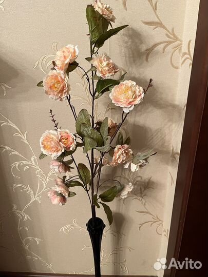 Ваза с цветком