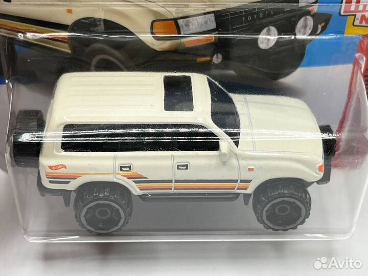 Hot Wheels Toyota Land Cruiser (Бежевый)