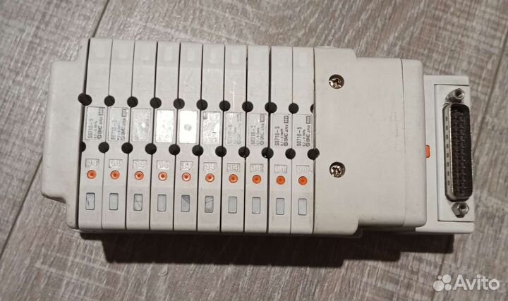 Пневмораспределитель SMC