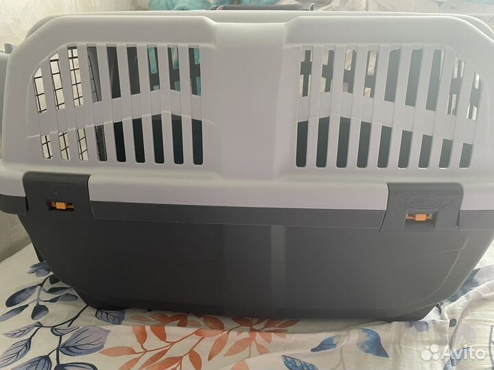 Переноска для кошек и собак