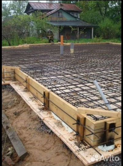 Бригада строителей