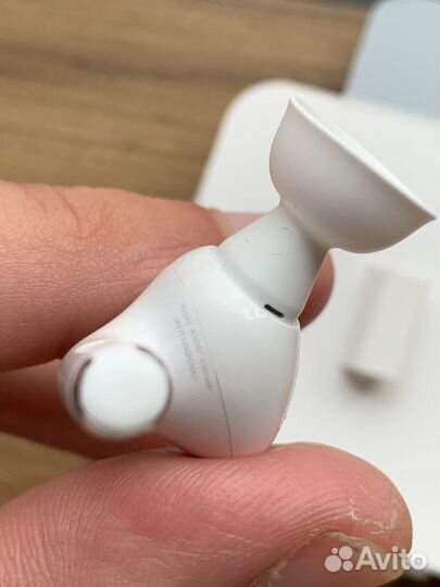 Правый наушник AirPods Pro 2 (USB C) оригинал