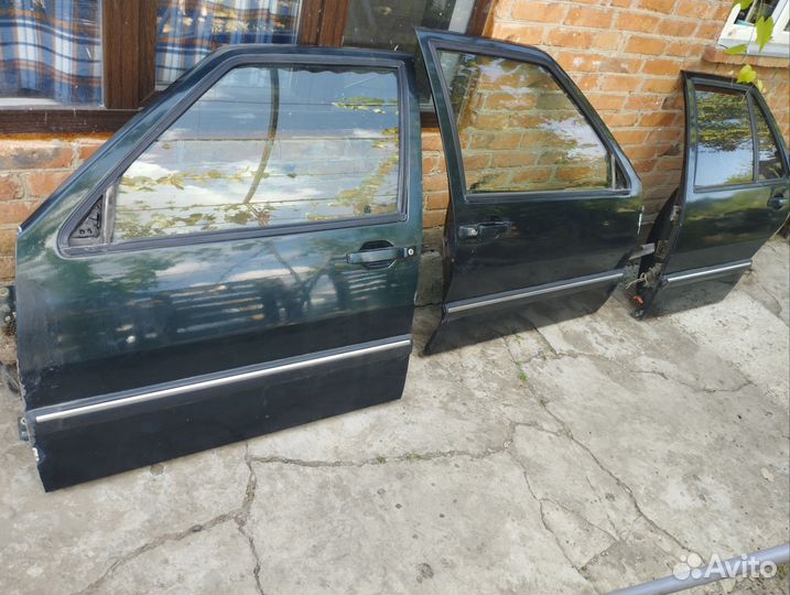 Дверь Сааб 9000