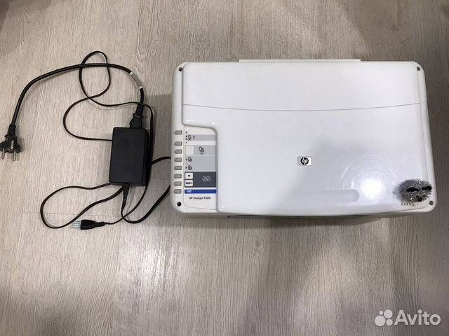 HP DeskJet F380 мфу