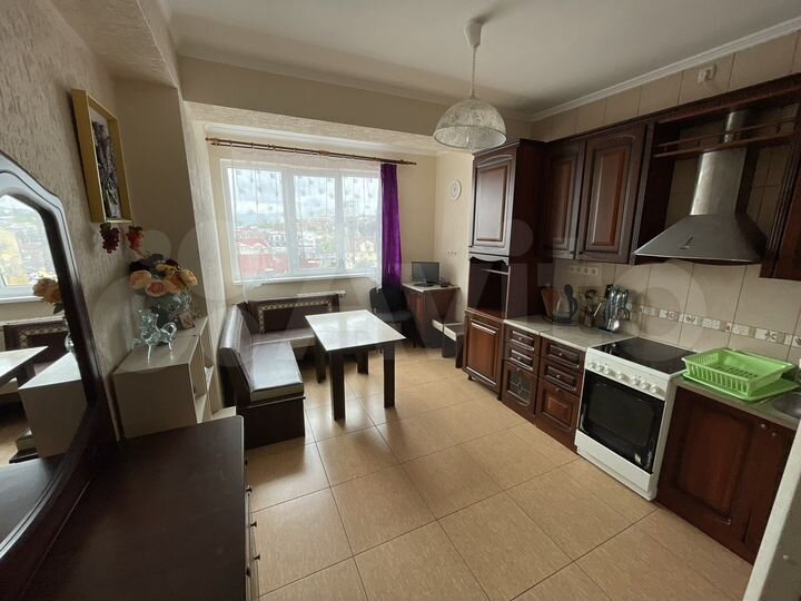 2-к. квартира, 65 м², 6/7 эт.