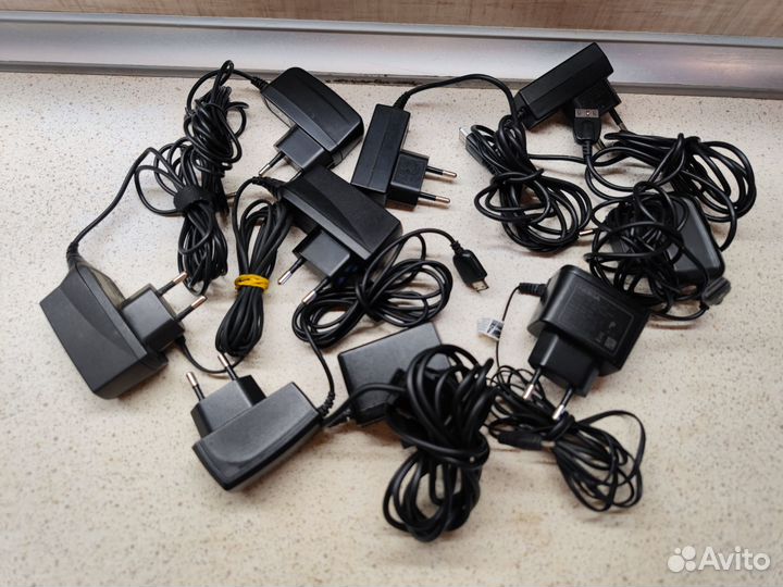 Адаптеры питания зарядки для мобильных и планшетов