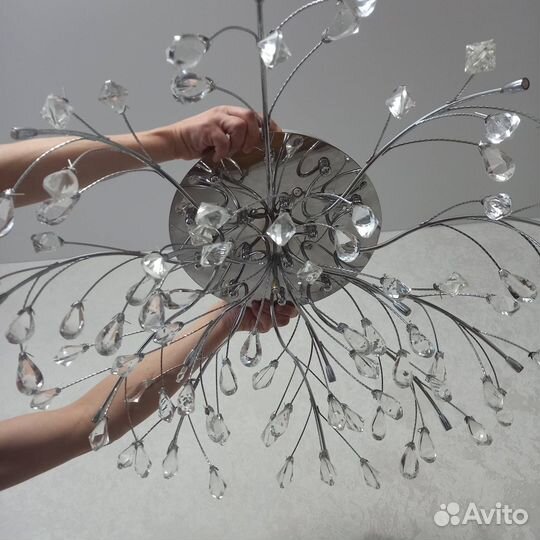 Продаю люстру б/у