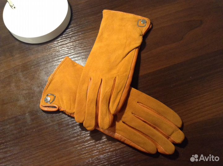 Перчатки женские