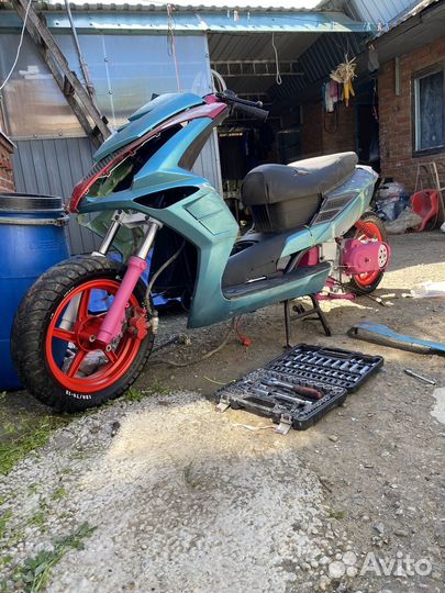 Кастом скутер(ruckus)