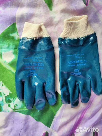 Перчатки нитриловые