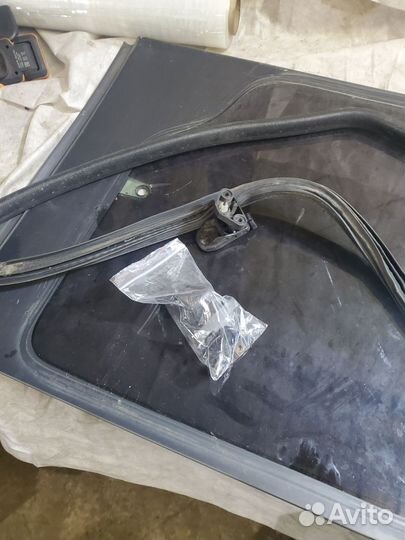 Стекло задний левый citroen berlingo