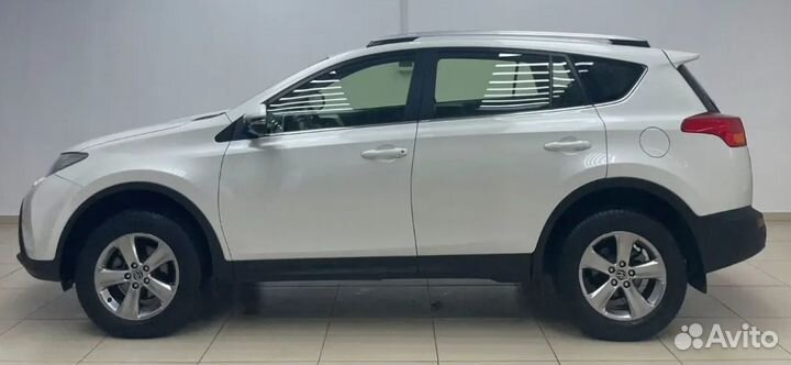 В разборе Toyota RAV4 (XA40) 2015-2019