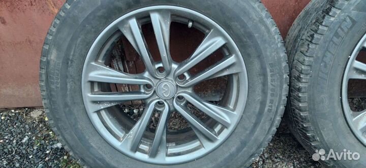 R18 Michelin Latitude Alpin HP 265/60, PCD 5x114.3 DIA 73.2