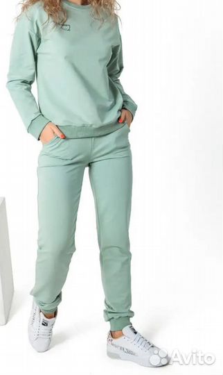 Костюм спортивный женский