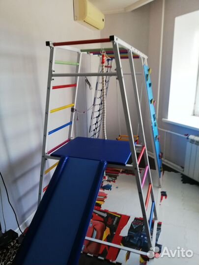 Детский спортивный комплекс для дома с горкой