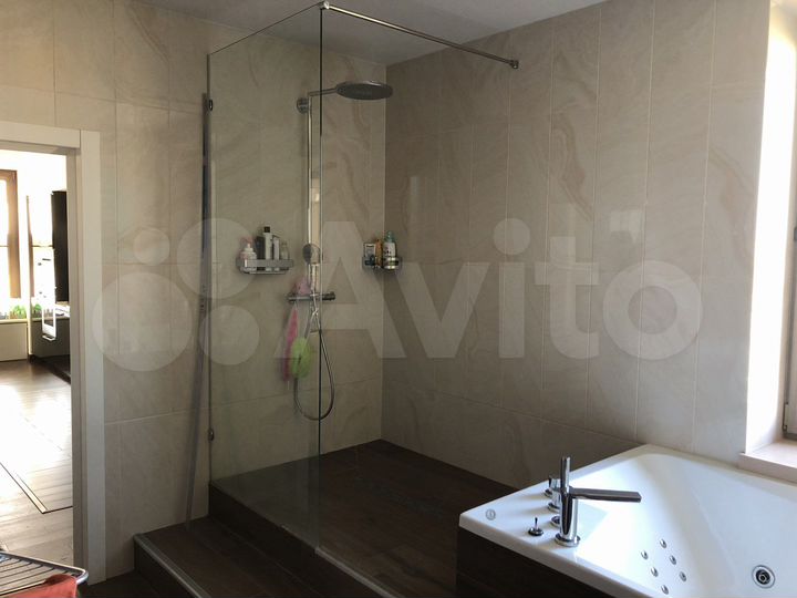 3-к. квартира, 115 м², 5/9 эт.