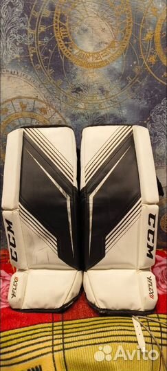 Щитки хоккейного вратаря