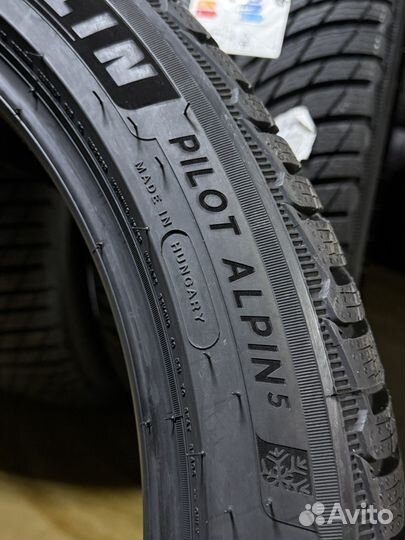 Michelin Pilot Alpin 5 245/40 R21 и 275/35 R21 100V