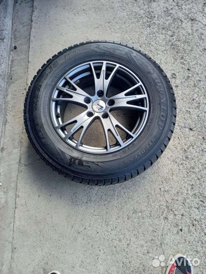 Dunlop SP Sport Maxx GT 215/70 R16