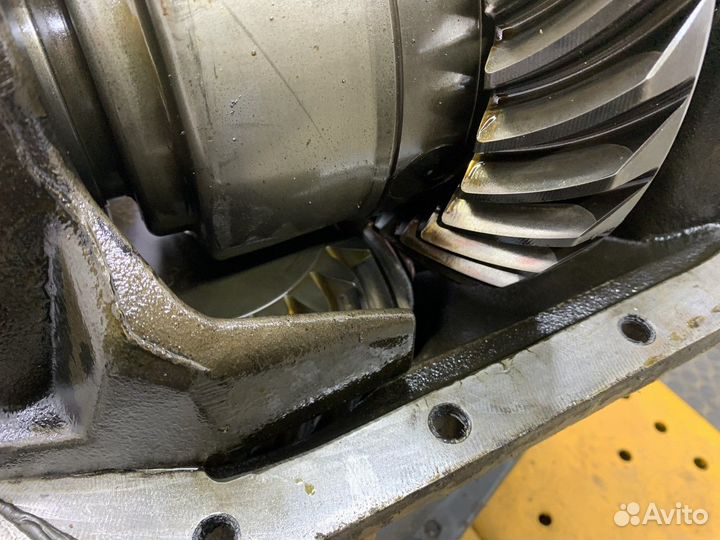 A9443300933 Редуктор среднего моста HD7