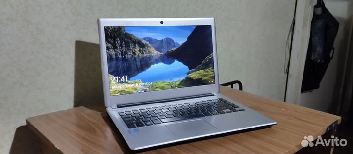 Ноутбук Acer Aspire V5-471G core i5 ssd 256gb 8gb