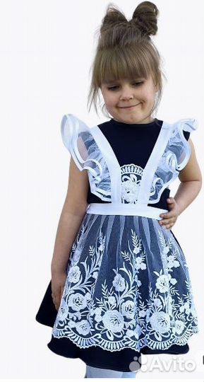 Школьный кружевной фартук детский