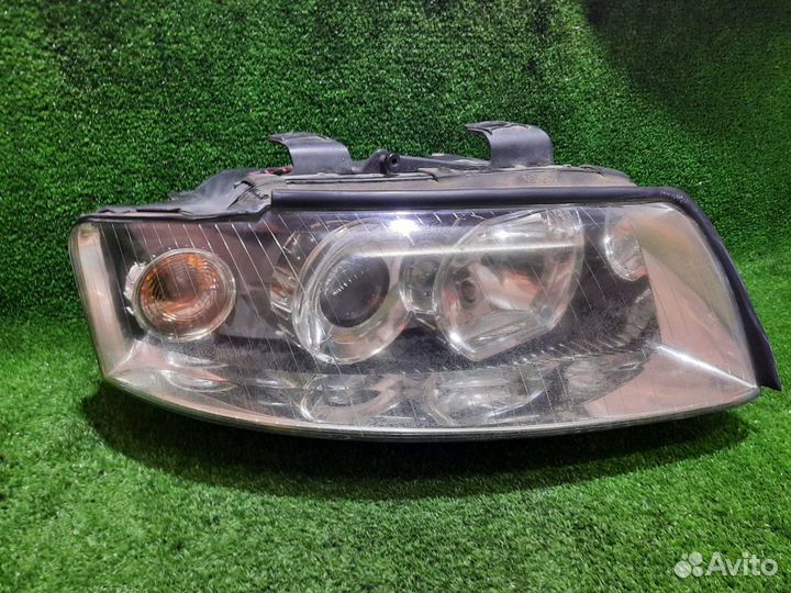 Фара передняя правая Audi A4 8E B6 ALT (2.0) 2002