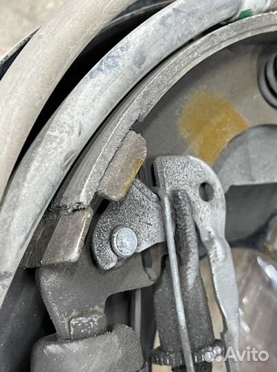 Механизм ручного тормоза Nissan Juke