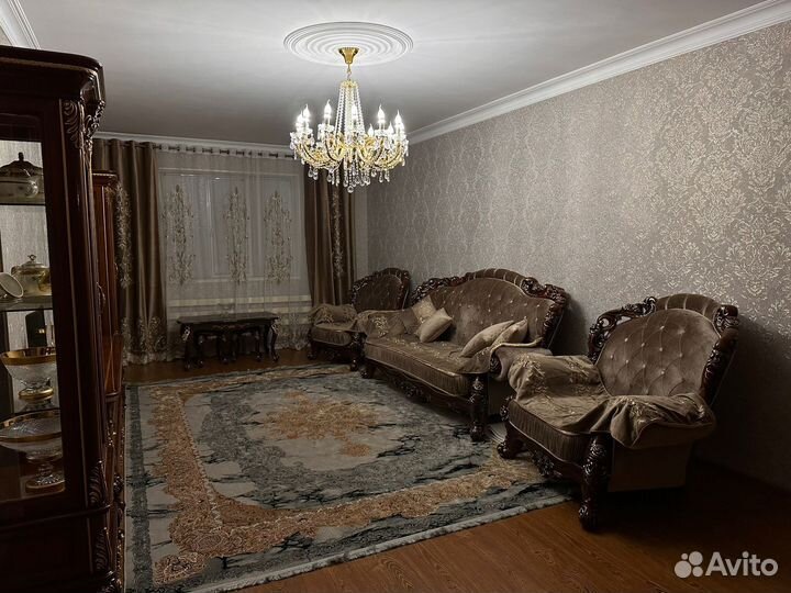 Диваны и холлы