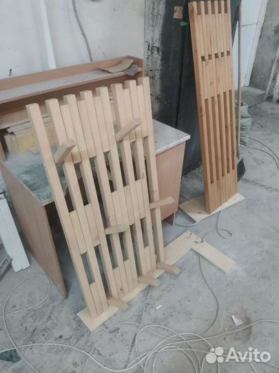 Вешалка пианино