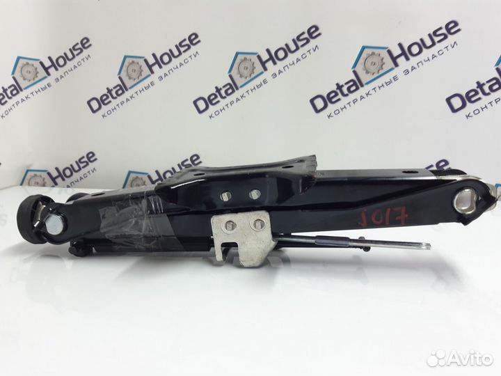 Домкрат Audi A4 B8 2.0 tfsi CDN 2009