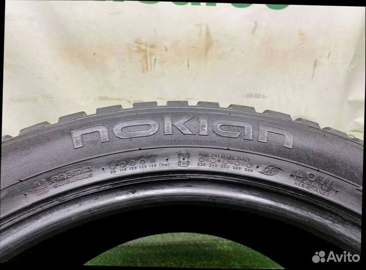 Nokian Tyres Hakkapeliitta 8 SUV 275/45 R21