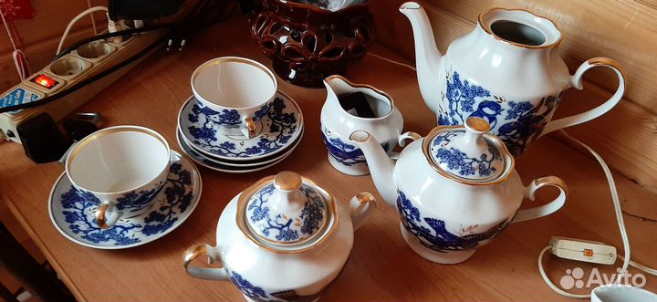 Столовый сервиз,редкий