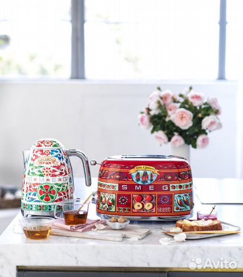 Чайник и тостер новый Smeg Dolce&Gabbana